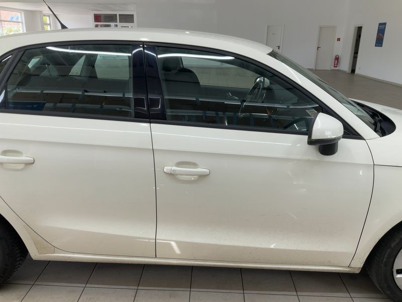 Audi A1 Sportback 1.2 TFSI Attraction 2012 – снимка 10
