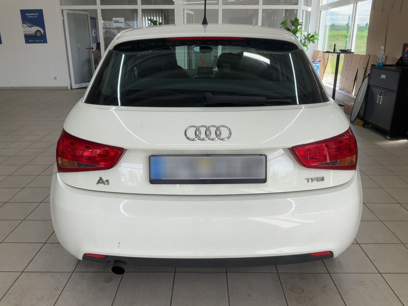Audi A1 Sportback 1.2 TFSI Attraction 2012 – снимка 7