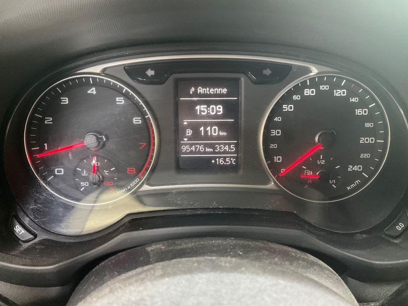 Audi A1 Sportback 1.2 TFSI Attraction 2012 – снимка 18