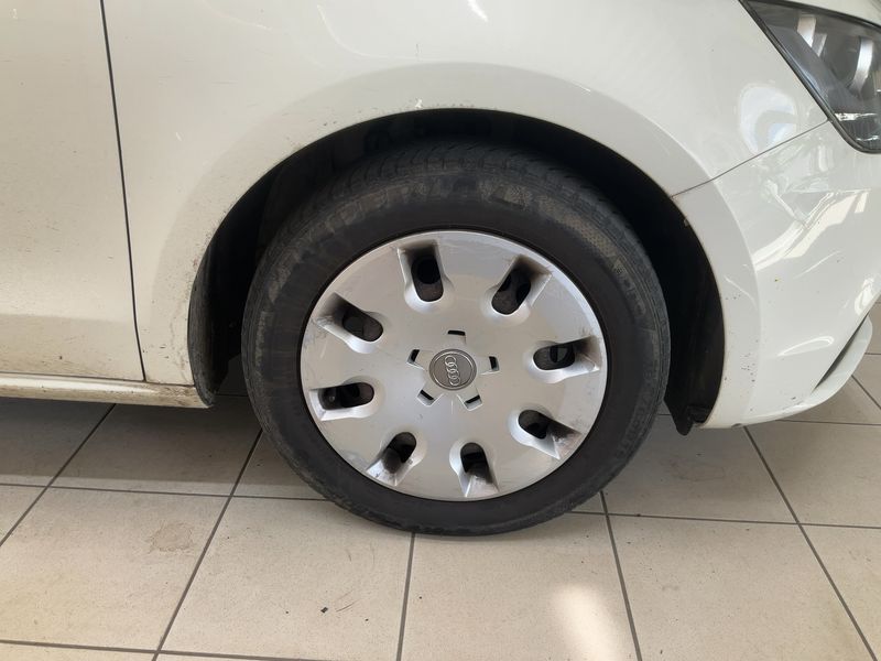 Audi A1 Sportback 1.2 TFSI Attraction 2012 – снимка 11