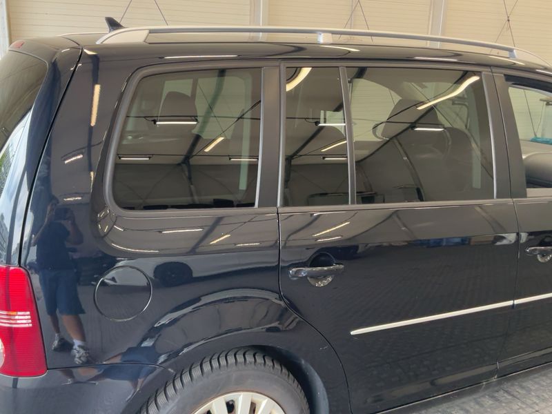 Volkswagen Touran 2.0 TDI Highline 2010 – снимка 6