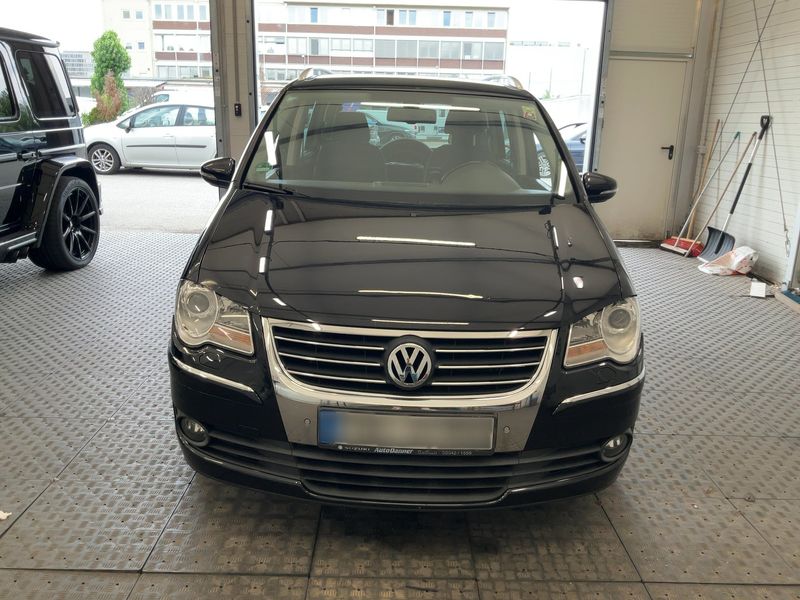 Volkswagen Touran 2.0 TDI Highline 2010 – снимка 9