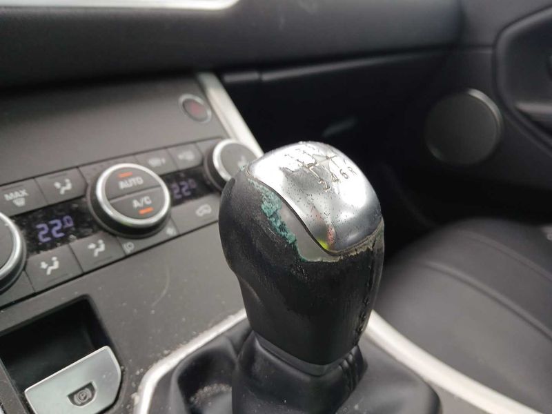 Land Rover Evoque 2.0 Td4 SE 2018 – снимка 40