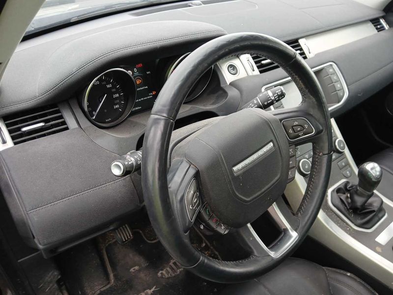 Land Rover Evoque 2.0 Td4 SE 2018 – снимка 36