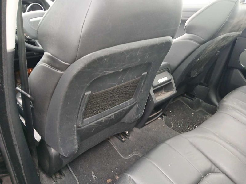 Land Rover Evoque 2.0 Td4 SE 2018 – снимка 37