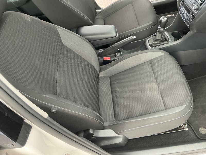 Skoda Rapid Spaceback 1.2 TSI Ambition 2015 – снимка 27