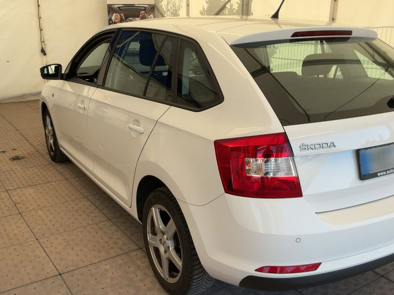 Skoda Rapid Spaceback 1.2 TSI Ambition 2015 – снимка 6