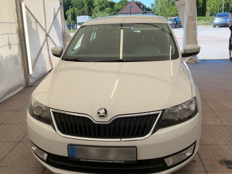 Skoda Rapid Spaceback 1.2 TSI Ambition 2015 – снимка 14