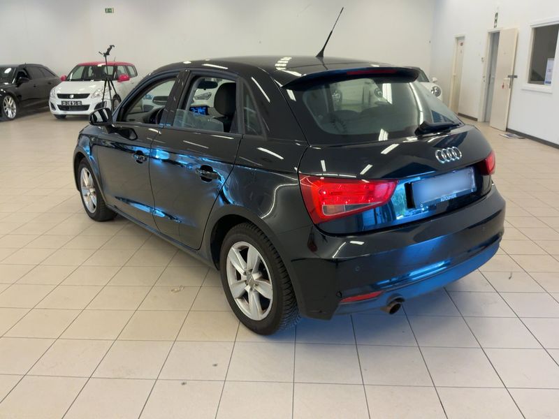 Audi A1 Sportback 1.0 TFSI 2017 – снимка 6