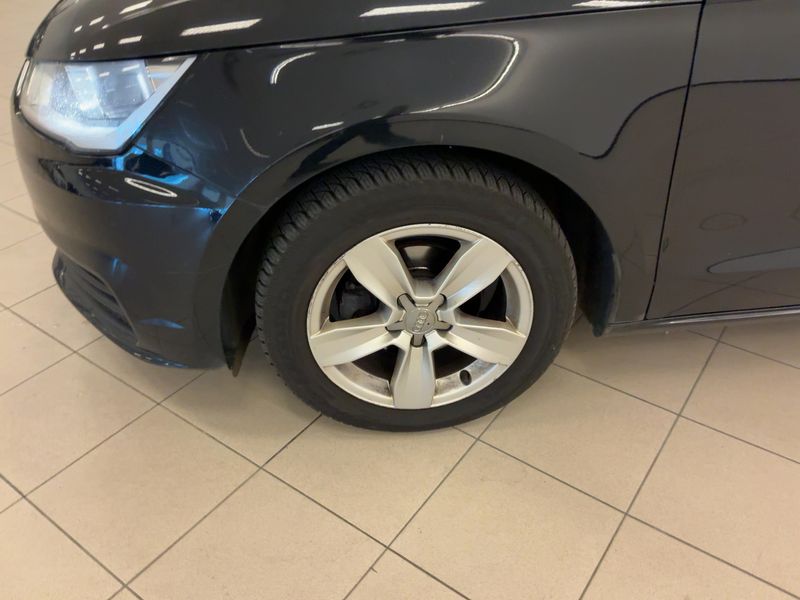 Audi A1 Sportback 1.0 TFSI 2017 – снимка 3