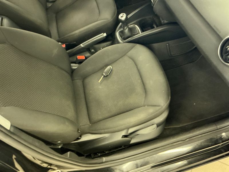 Audi A1 Sportback 1.0 TFSI 2017 – снимка 26