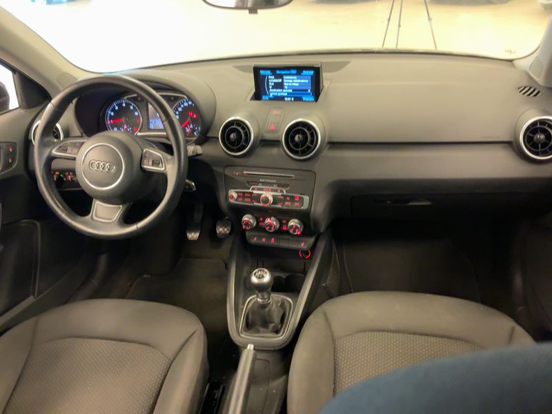 Audi A1 Sportback 1.0 TFSI 2017 – снимка 17