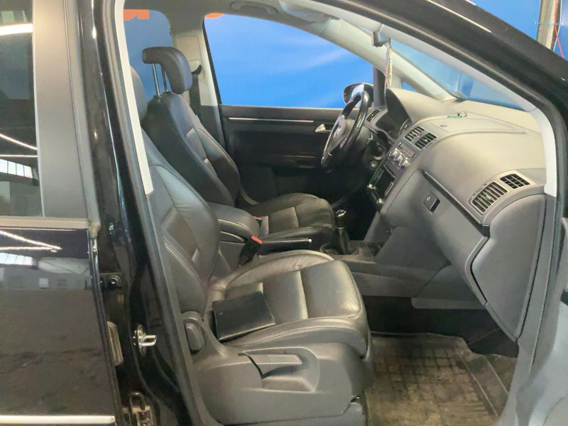 Volkswagen Touran 1.4 TSI Highline 2013 – снимка 17