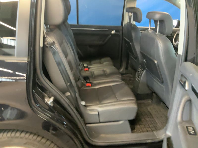 Volkswagen Touran 1.4 TSI Highline 2013 – снимка 20