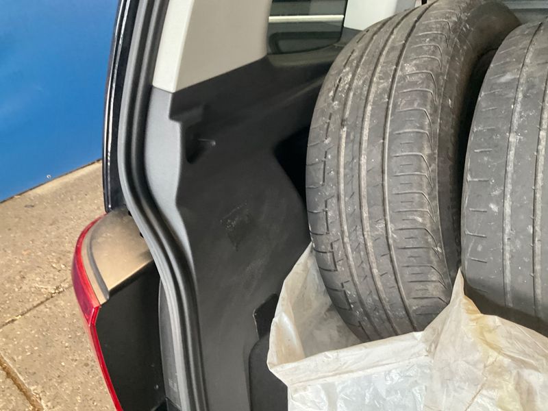 Volkswagen Touran 1.4 TSI Highline 2013 – снимка 32