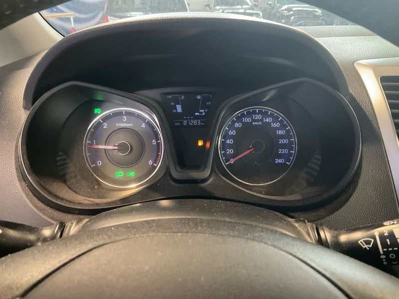 Volkswagen Touran 1.4 TSI Highline 2013 – снимка 19