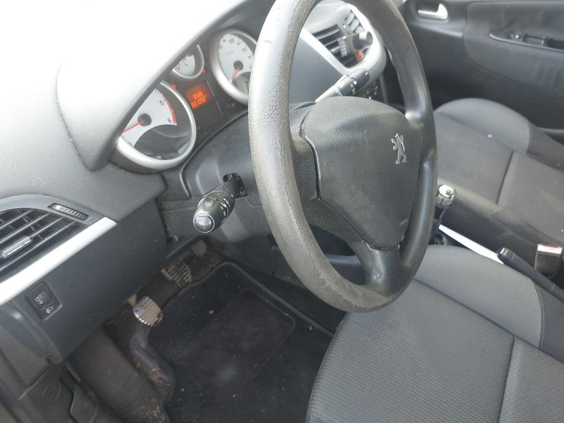 Peugeot 207 1.4 HDi Style 2009 – снимка 26