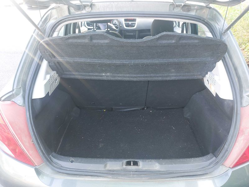 Peugeot 207 1.4 HDi Style 2009 – снимка 9
