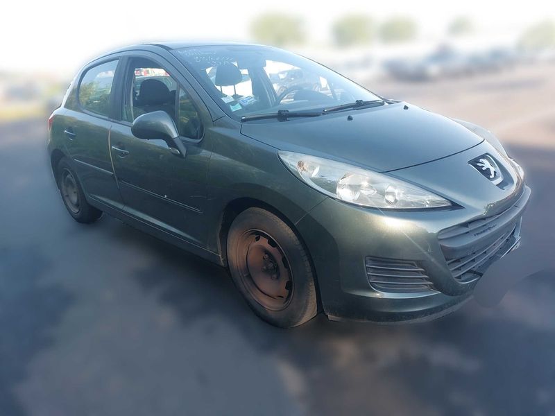 Peugeot 207 1.4 HDi Style 2009 – снимка 6
