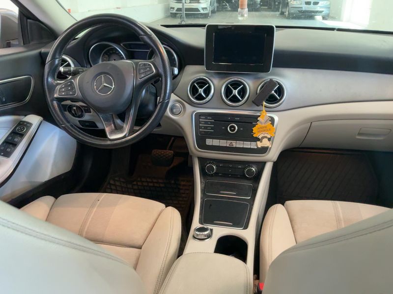Mercedes-Benz CLA-Klasse CLA 200 Shooting Brake Urban 2018 – снимка 17