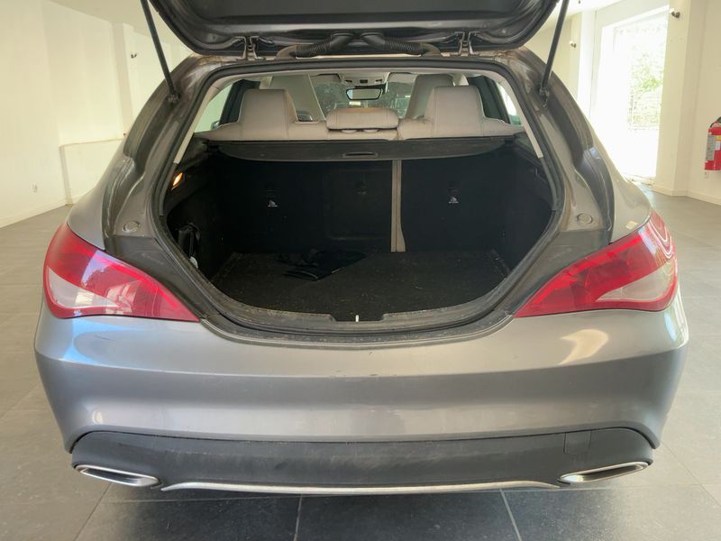 Mercedes-Benz CLA-Klasse CLA 200 Shooting Brake Urban 2018 – снимка 15