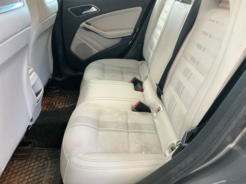 Mercedes-Benz CLA-Klasse CLA 200 Shooting Brake Urban 2018 – снимка 24