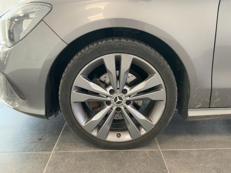 Mercedes-Benz CLA-Klasse CLA 200 Shooting Brake Urban 2018 – снимка 3