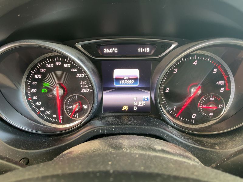 Mercedes-Benz CLA-Klasse CLA 200 Shooting Brake Urban 2018 – снимка 18