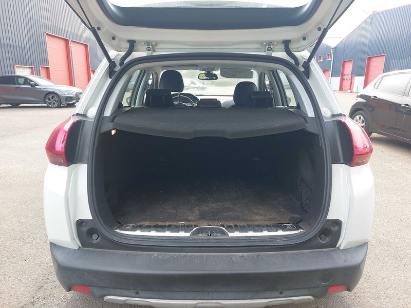 Peugeot 2008 1.2 PureTech Allure 2017 – снимка 9