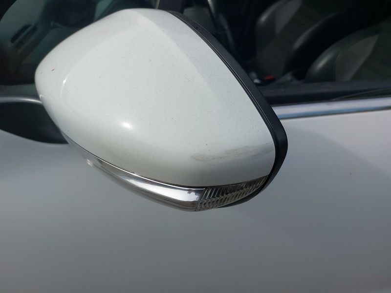 Peugeot 2008 1.2 PureTech Allure 2017 – снимка 30