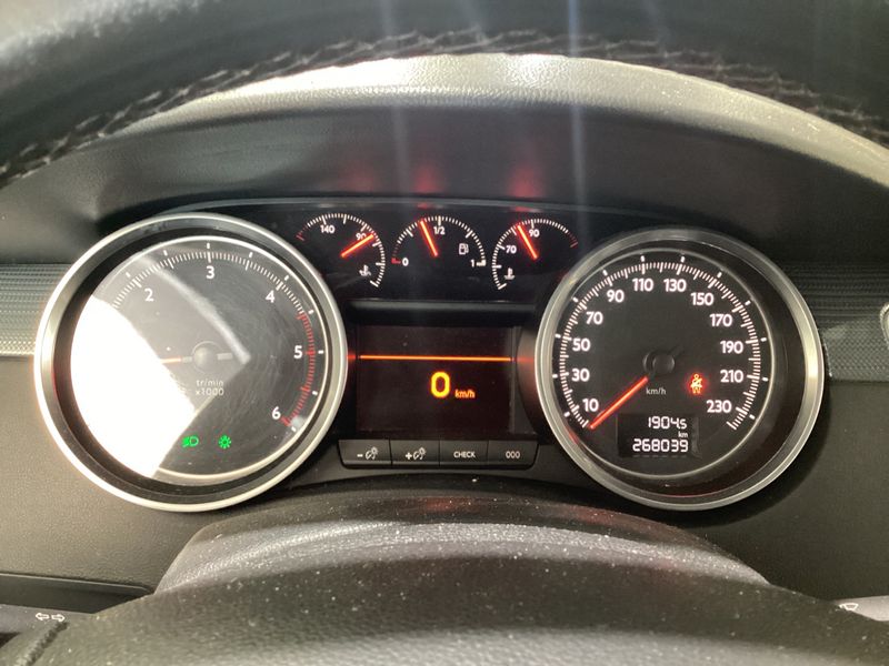 Peugeot 508 2.0 HDi Active 2011 – снимка 4
