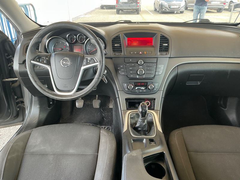 Opel Insignia 2.0 CDTI Edition 2010 – снимка на щета