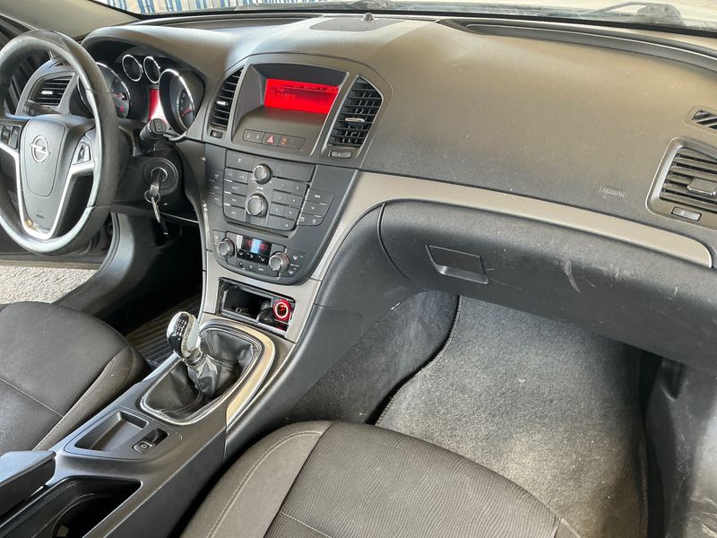 Opel Insignia 2.0 CDTI Edition 2010 – снимка на щета