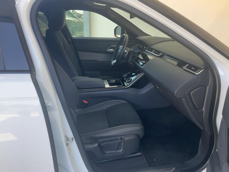 Land Rover Range Rover Velar 2.0 Diesel R-Dynamic 2019 – снимка 16