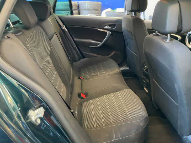 Opel Insignia Sports Tourer 2.0 CDTI Innovation 2015 – снимка 19