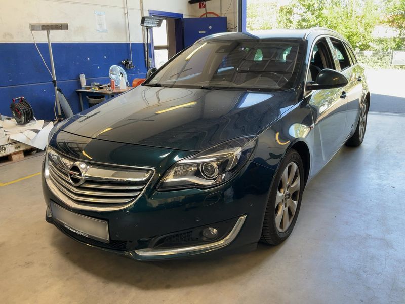 Opel Insignia Sports Tourer 2.0 CDTI Innovation 2015 – снимка 1