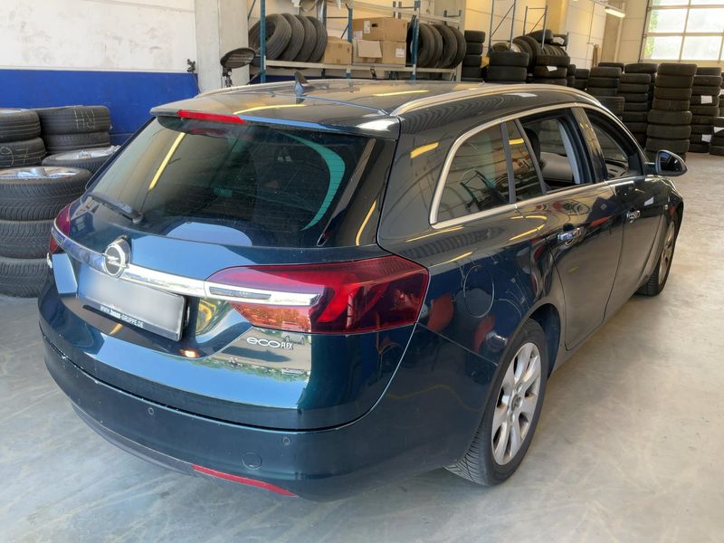 Opel Insignia Sports Tourer 2.0 CDTI Innovation 2015 – снимка 8