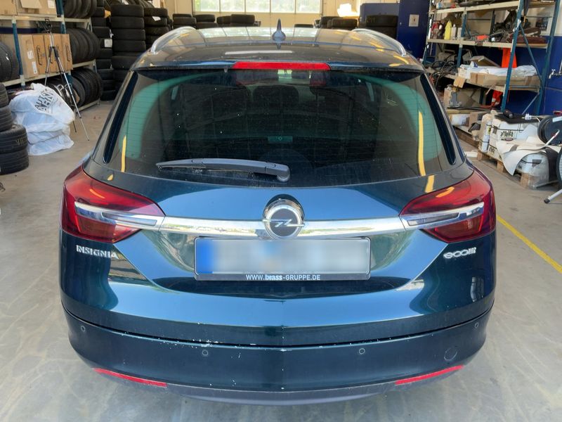 Opel Insignia Sports Tourer 2.0 CDTI Innovation 2015 – снимка 7