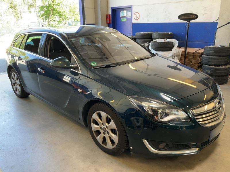 Opel Insignia Sports Tourer 2.0 CDTI Innovation 2015 – снимка 12