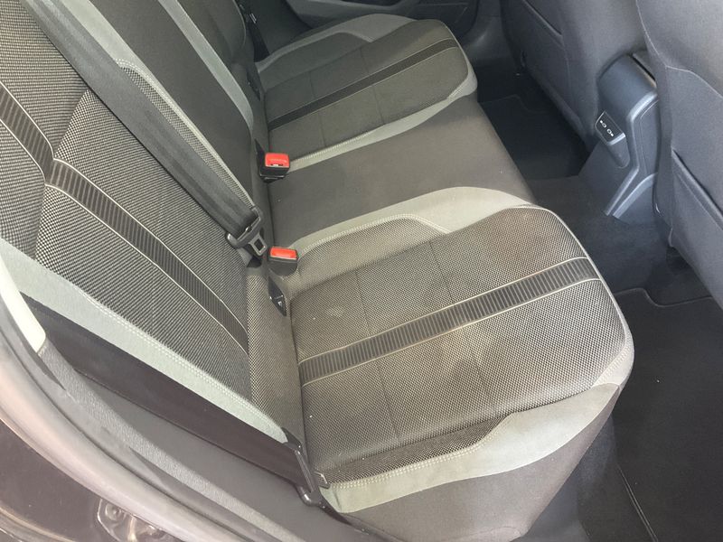 Volkswagen Polo 1.0 TSI Highline 2021 – снимка 29