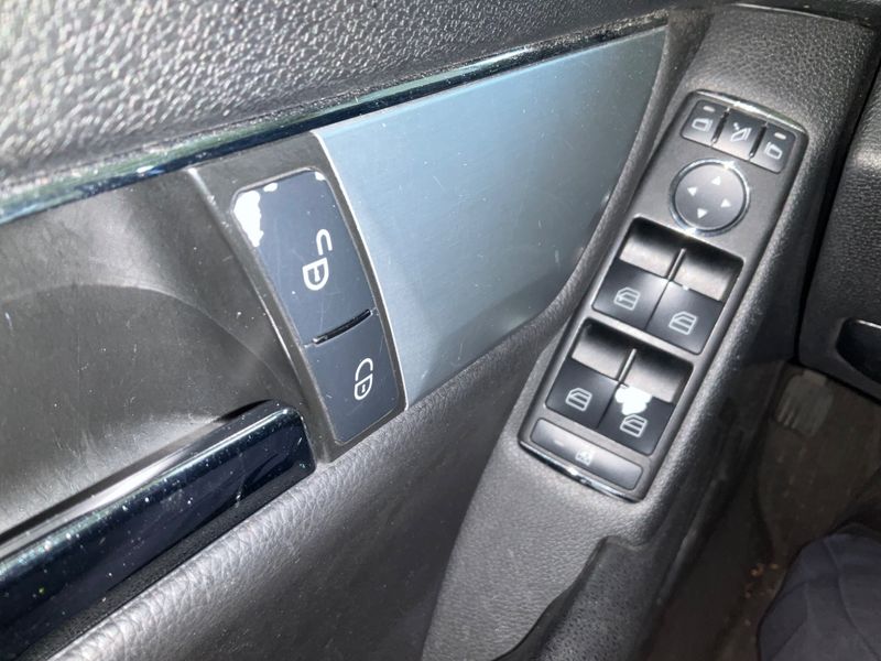 Mercedes-Benz C-Klasse C 180 Kompressor T BlueEfficiency Avantgarde 2009 – снимка 37