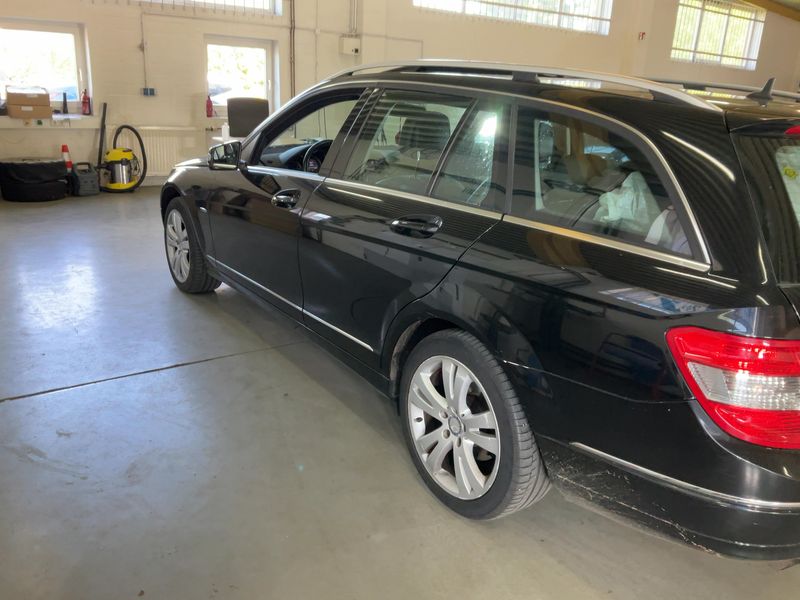 Mercedes-Benz C-Klasse C 180 Kompressor T BlueEfficiency Avantgarde 2009 – снимка 6