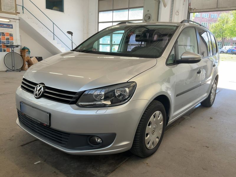 Volkswagen Touran 1.6 TDI Trendline BlueMotion Tech 2014 – снимка 1