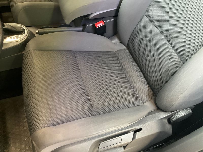 Volkswagen Touran 1.6 TDI Trendline BlueMotion Tech 2014 – снимка 39