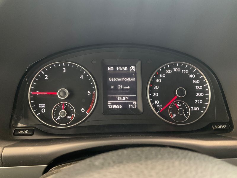 Volkswagen Touran 1.6 TDI Trendline BlueMotion Tech 2014 – снимка 18