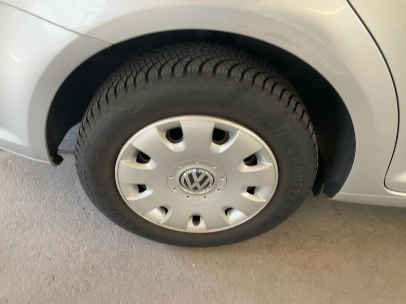 Volkswagen Touran 1.6 TDI Trendline BlueMotion Tech 2014 – снимка 9