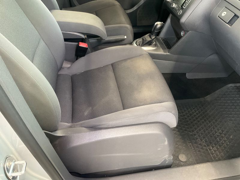 Volkswagen Touran 1.6 TDI Trendline BlueMotion Tech 2014 – снимка 37