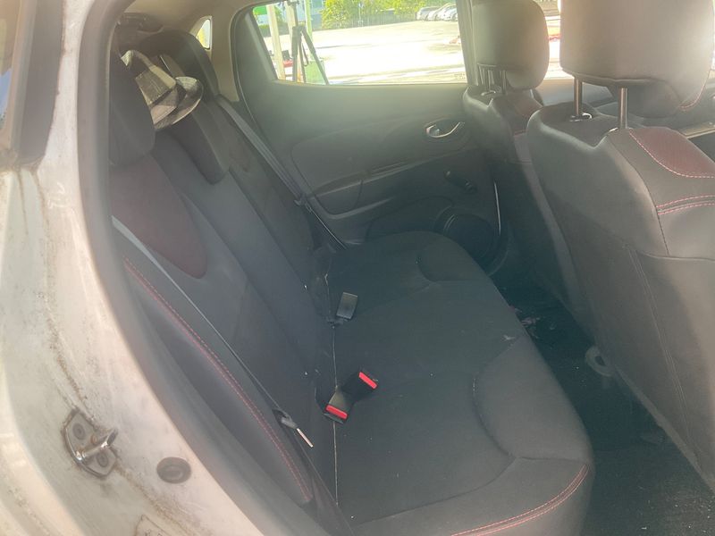 Renault Clio 1.5 dCi Business 2015 – снимка 19