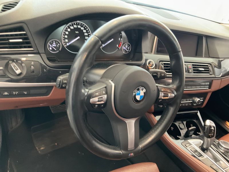 BMW 5er 530d xDrive 2015 – снимка 35