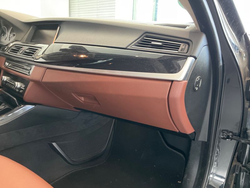 BMW 5er 530d xDrive 2015 – снимка 45